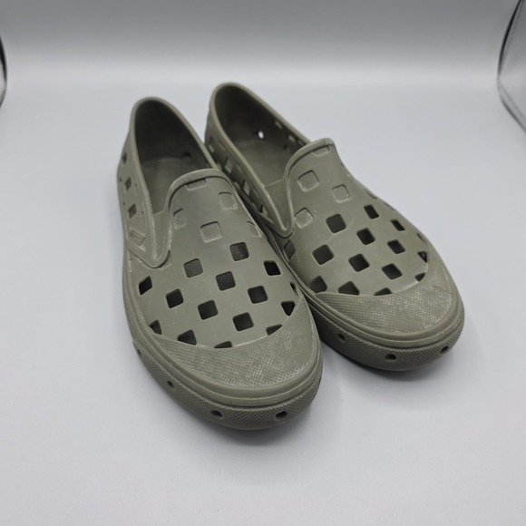 Vans Shoes - VANS TRK Shoes Womens 6 Green Rubber Breathable Slip On Waterproof Lightweight
